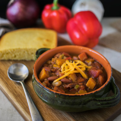 Three-Bean-Vegetable Chili with Buttermilk Cornbread <br>Delivery January 6-10