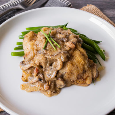 Chicken with Mushrooms and Almonds with Olive Oil-Drizzled Green Beans <br>Delivery May 26-30