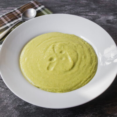 Broccoli-Cheddar-Cannellini Bean Soup <br>Delivery October 20-24